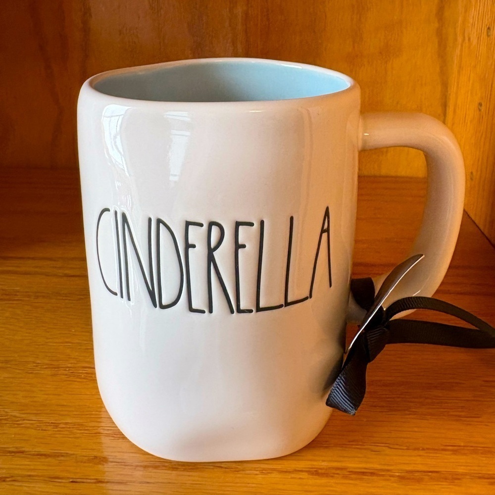 Rae Dunn Disney’s Princess Cinderella Mug